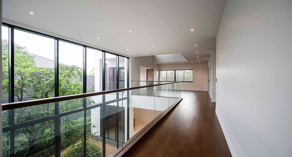 Haus zum Kauf mit 4 Zimmer in Bang Kapi, Bangkok