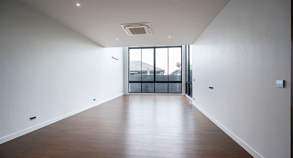 Haus zum Kauf mit 4 Zimmer in Bang Kapi, Bangkok