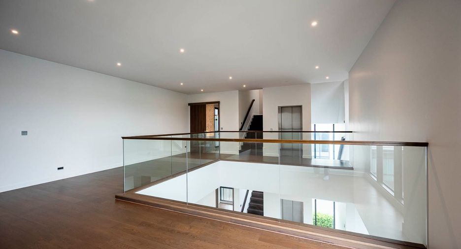 Haus zum Kauf mit 4 Zimmer in Bang Kapi, Bangkok