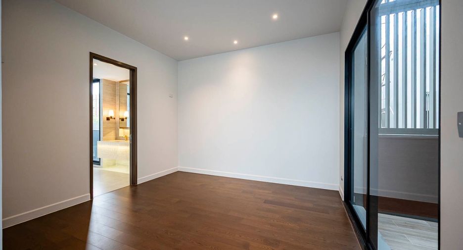 Haus zum Kauf mit 4 Zimmer in Bang Kapi, Bangkok