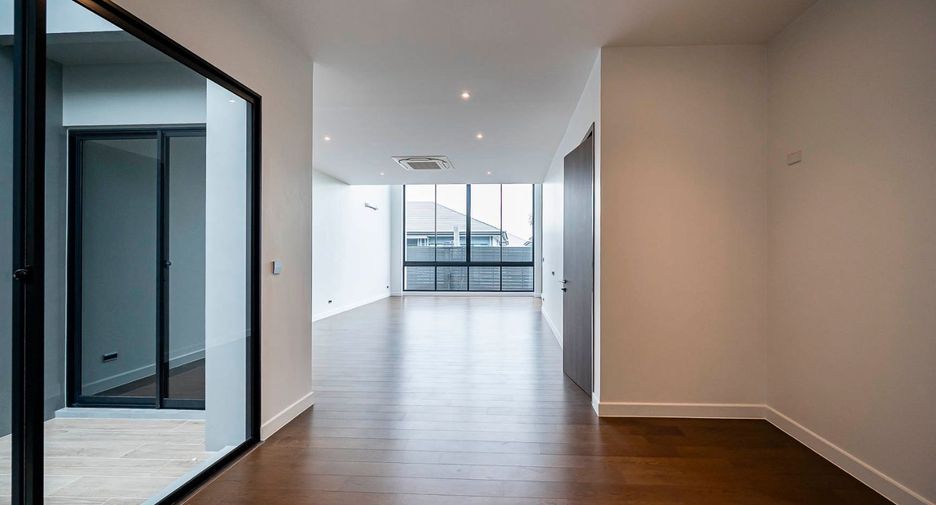 Haus zum Kauf mit 4 Zimmer in Bang Kapi, Bangkok