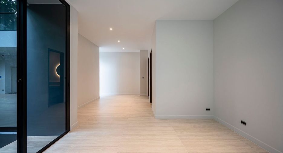 Haus zum Kauf mit 4 Zimmer in Bang Kapi, Bangkok