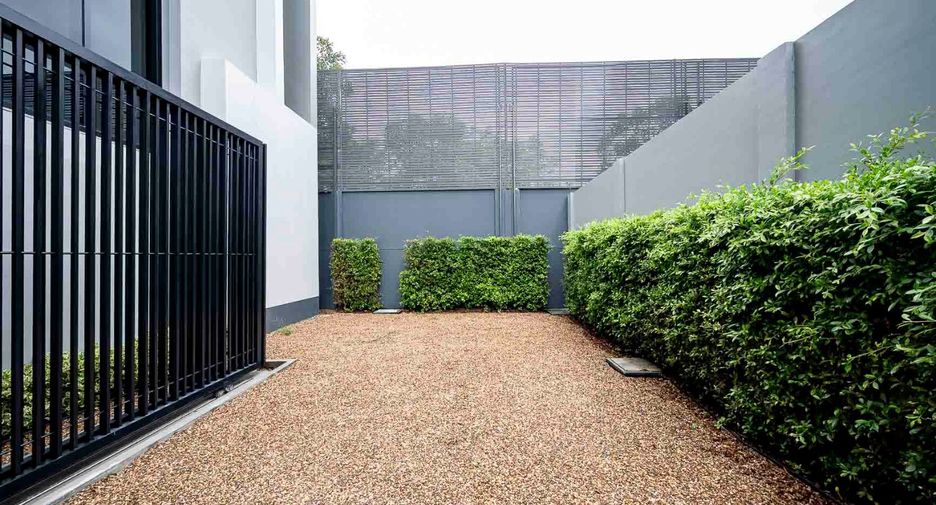 Haus zum Kauf mit 4 Zimmer in Bang Kapi, Bangkok