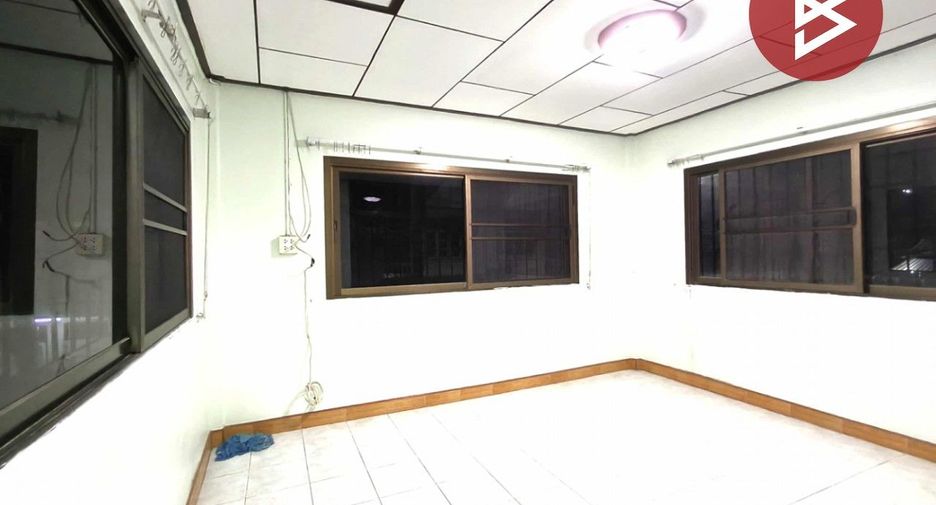 Reihenhaus zum Kauf mit 3 Zimmer in Phra Samut Chedi, Samut Prakan