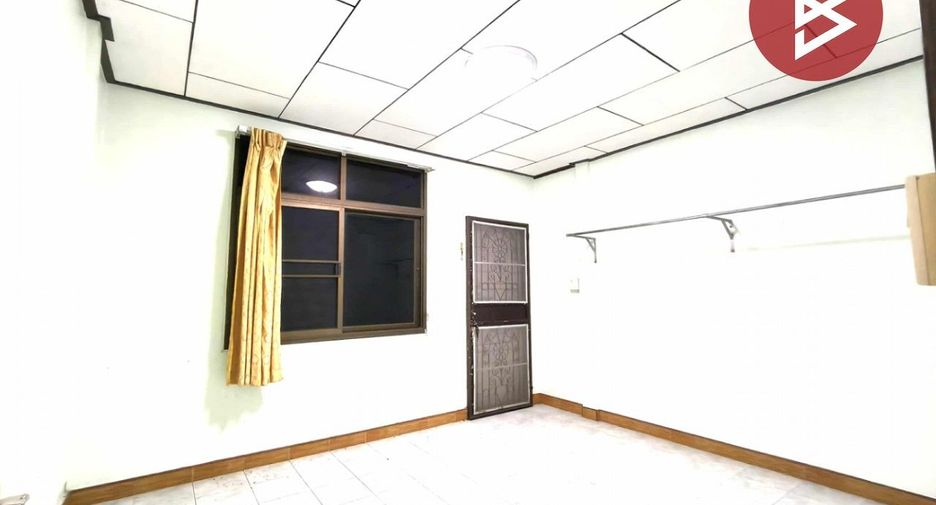 Reihenhaus zum Kauf mit 3 Zimmer in Phra Samut Chedi, Samut Prakan