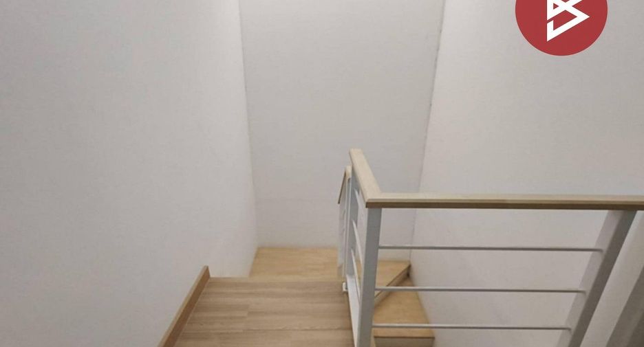 For sale 3 bedrooms retail Space in Bang Phli, Samut Prakan