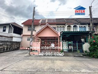 For sale 3 bedrooms townhouse in Saphan Sung, Bangkok