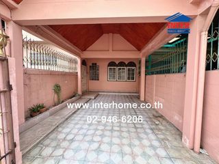 For sale 3 bedrooms townhouse in Saphan Sung, Bangkok