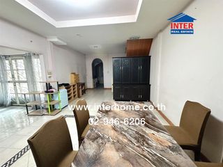 For sale 3 bedrooms townhouse in Saphan Sung, Bangkok