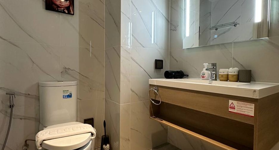 For rent 1 bed condo in Bang Lamung, Chonburi