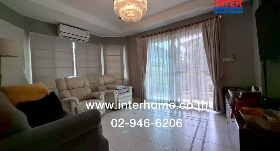 For sale 3 bedrooms house in Mueang Nonthaburi, Nonthaburi
