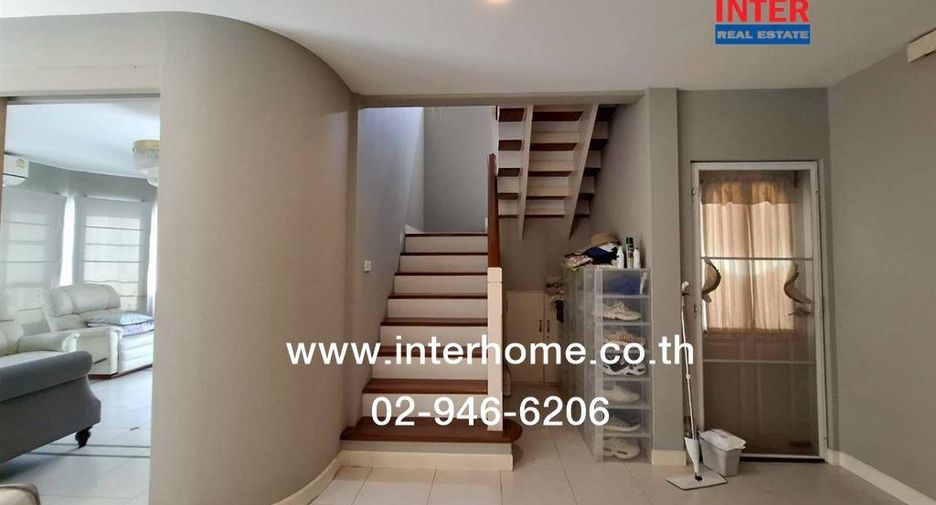 For sale 3 bedrooms house in Mueang Nonthaburi, Nonthaburi