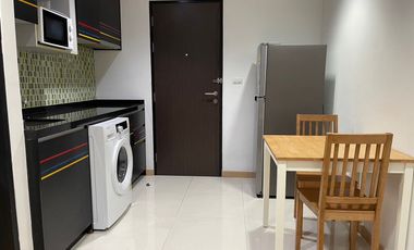 For sale 1 Beds condo in Huai Khwang, Bangkok