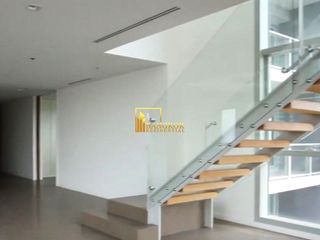 For rent 4 bedrooms condo in Sathon, Bangkok