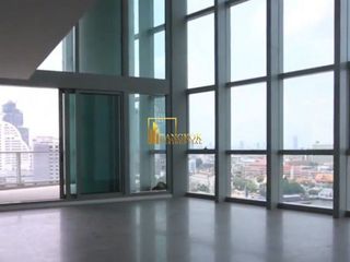 For rent 4 bedrooms condo in Sathon, Bangkok
