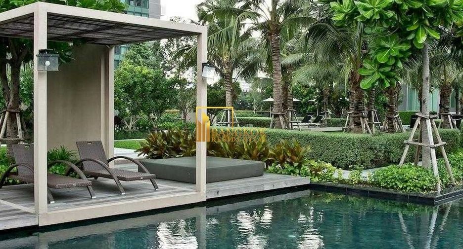 For rent 4 bedrooms condo in Sathon, Bangkok
