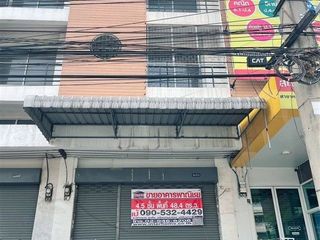 For sale 3 bedrooms retail Space in Bang Khun Thian, Bangkok