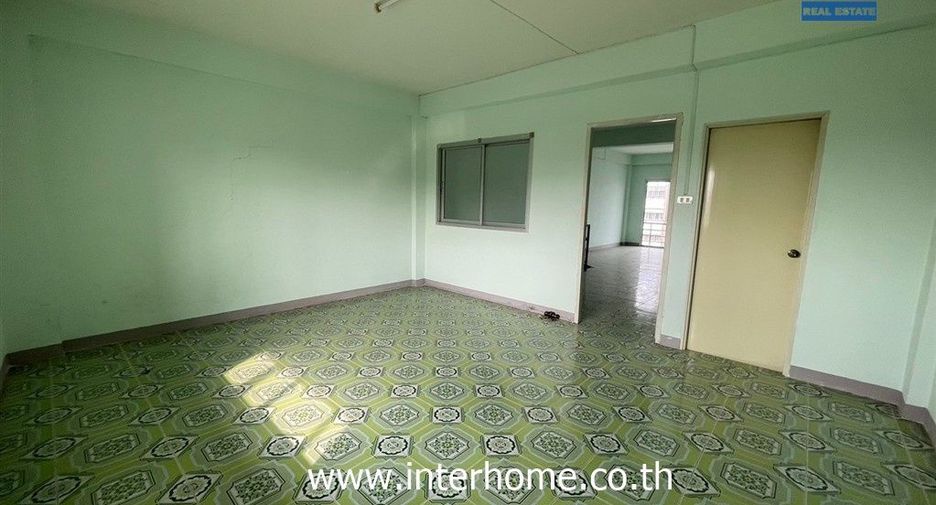 For sale 3 bedrooms retail Space in Bang Khun Thian, Bangkok