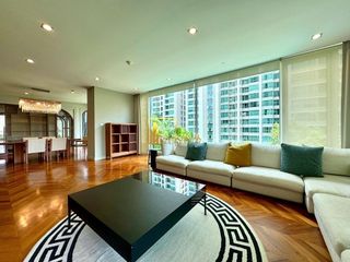 Wohnung zur Miete mit 3 Zimmer in Pathum Wan, Bangkok