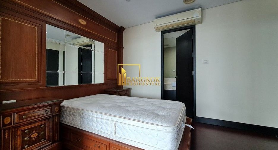 For rent 4 bedrooms condo in Pathum Wan, Bangkok