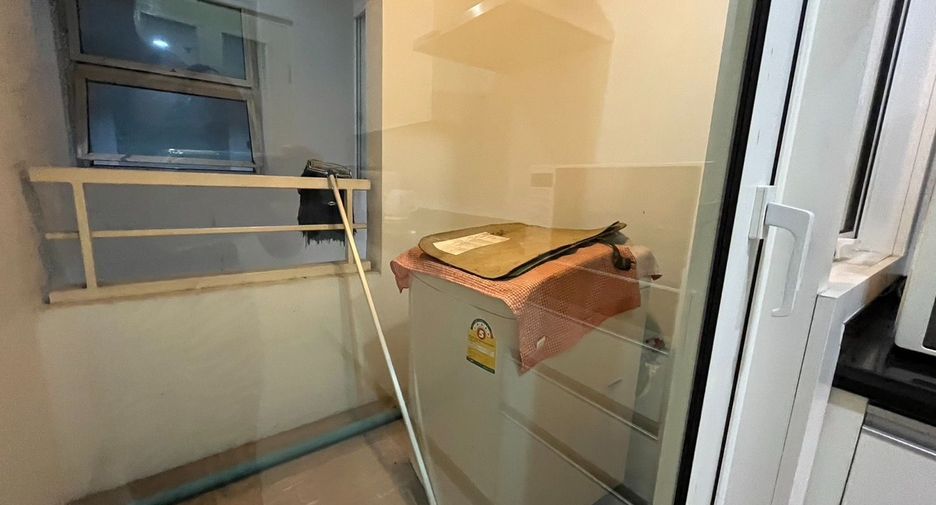 Condo en alquiler de 2 habitaciones en Khlong Toei, Bangkok