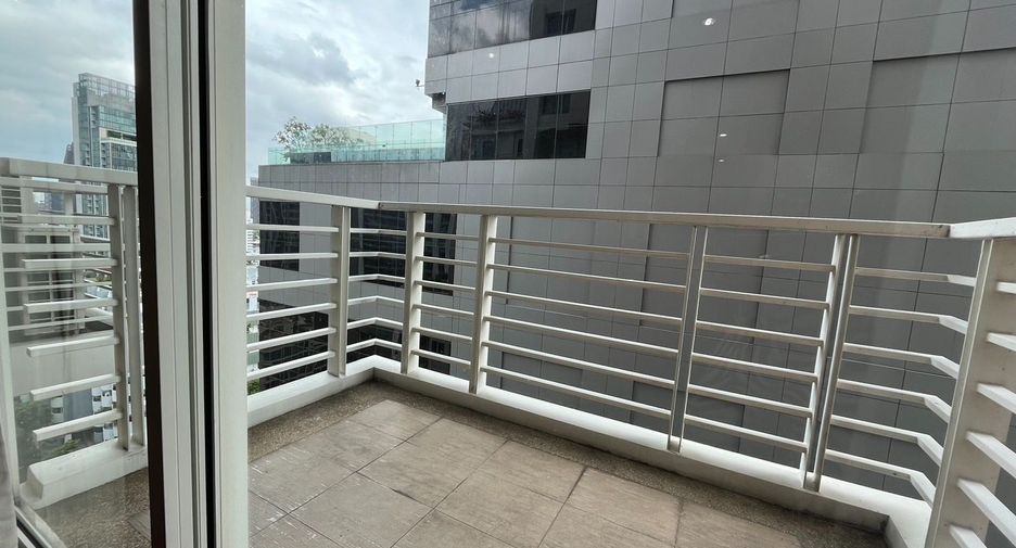 Condo en alquiler de 2 habitaciones en Khlong Toei, Bangkok