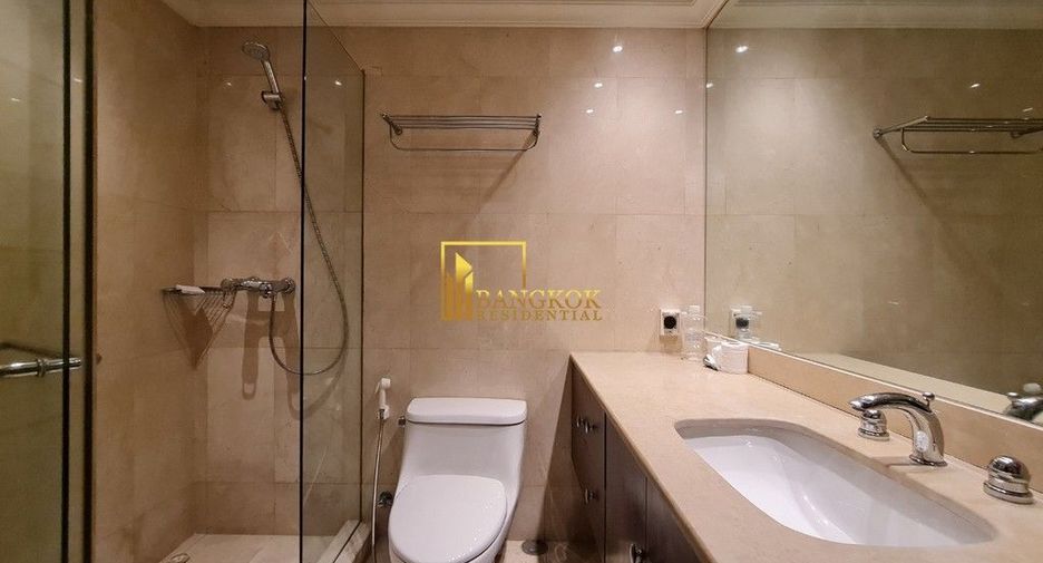 Wohnung zur Miete mit 3 Zimmer in Pathum Wan, Bangkok