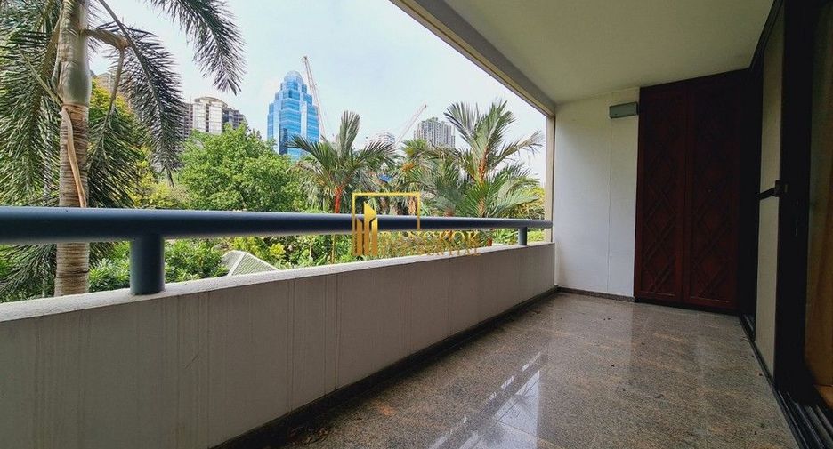 Wohnung zur Miete mit 3 Zimmer in Pathum Wan, Bangkok