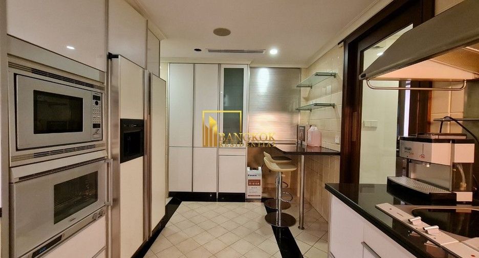 Wohnung zur Miete mit 3 Zimmer in Pathum Wan, Bangkok