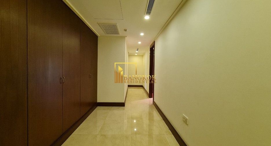 Wohnung zur Miete mit 3 Zimmer in Pathum Wan, Bangkok