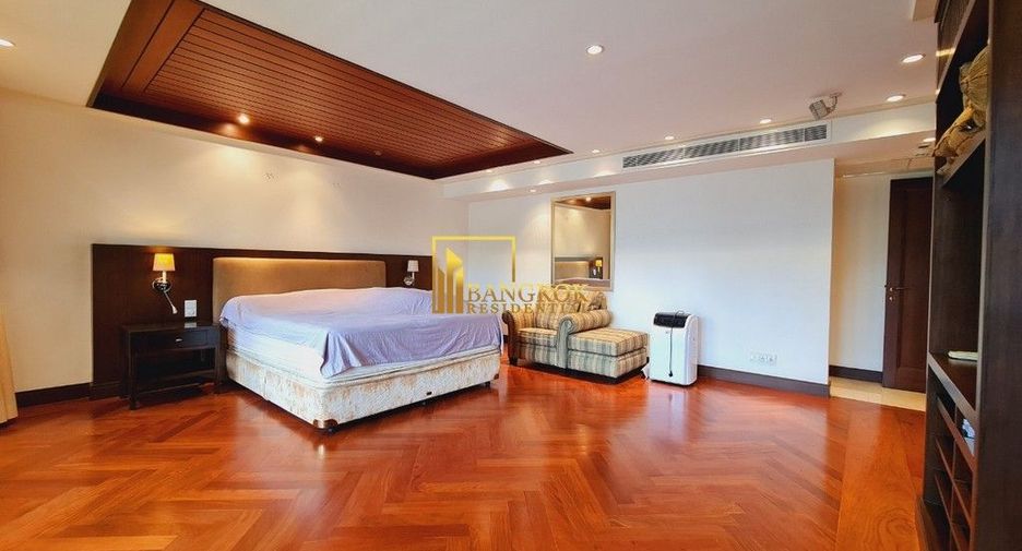 Wohnung zur Miete mit 3 Zimmer in Pathum Wan, Bangkok