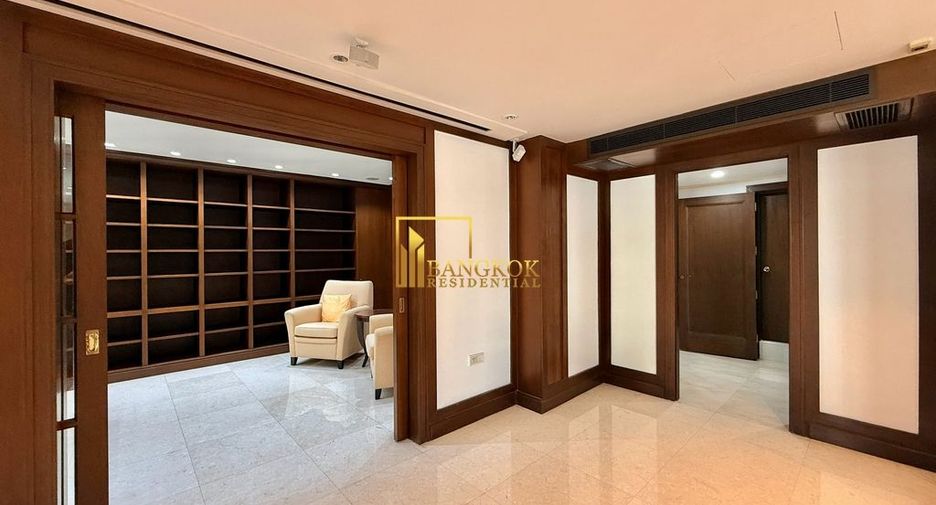 Condo en alquiler de 3 habitaciones en Pathum Wan, Bangkok