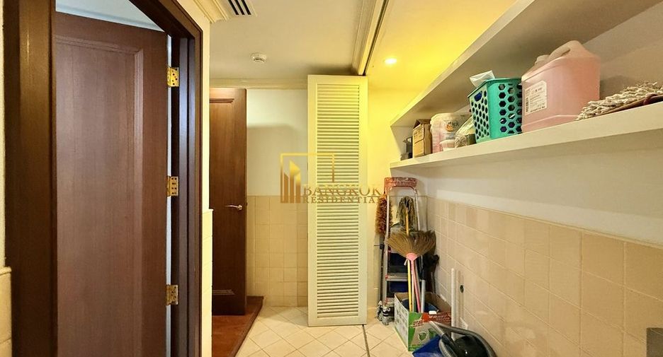 Condo en alquiler de 3 habitaciones en Pathum Wan, Bangkok