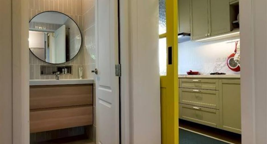 For sale 4 bedrooms house in Khan Na Yao, Bangkok