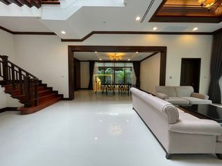 Villa zur Miete mit 4 Zimmer in Yan Nawa, Bangkok
