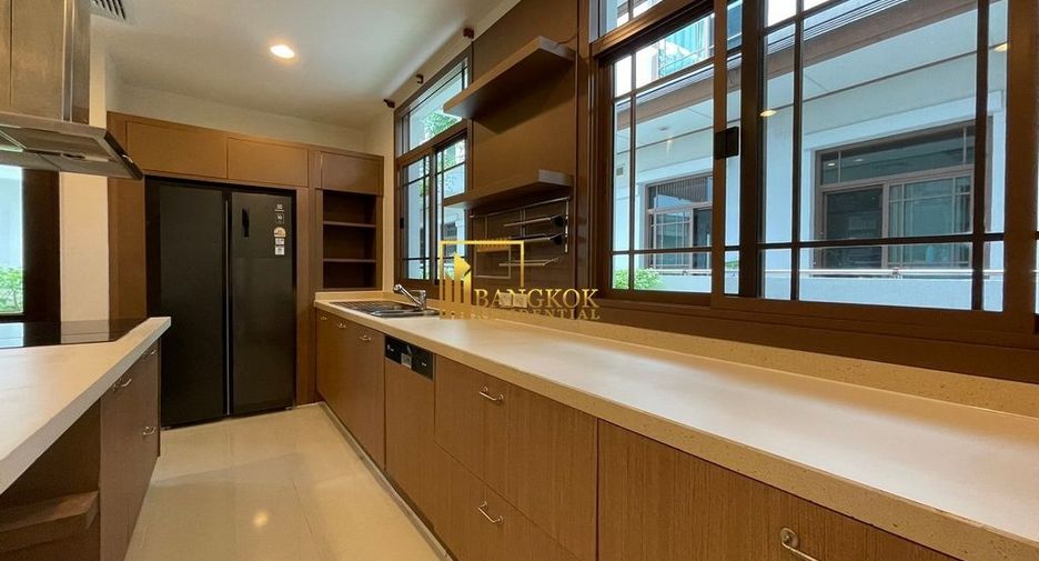 Villa zur Miete mit 4 Zimmer in Yan Nawa, Bangkok