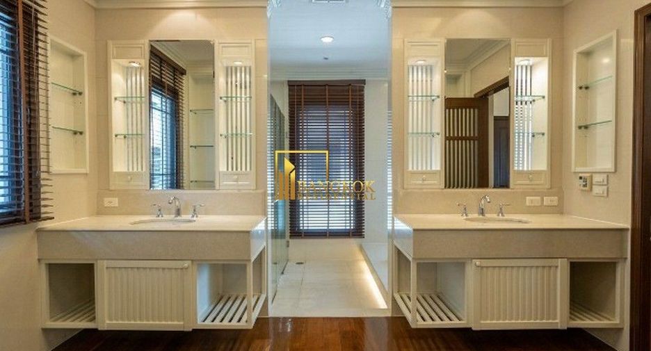 Villa zur Miete mit 4 Zimmer in Yan Nawa, Bangkok