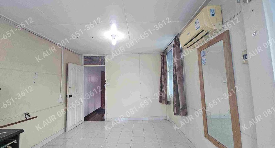 Haus zum Kauf mit 4 Zimmer in Khan Na Yao, Bangkok
