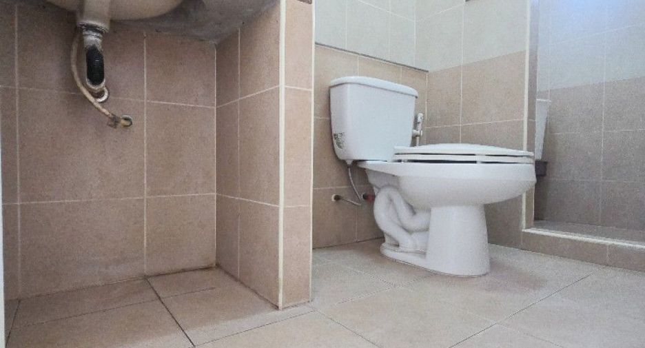 Продажа 3 спальни таунхаус в Банг Кхун Тхиан, Бангкок