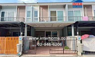 Reihenhaus zum Kauf mit 3 Zimmer in Khlong Sam Wa, Bangkok