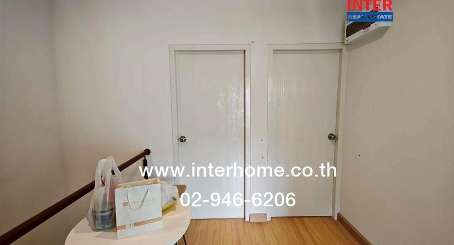 For sale 3 bedrooms townhouse in Khlong Sam Wa, Bangkok