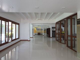 出租 3 卧室 别墅 在 Watthana, 曼谷