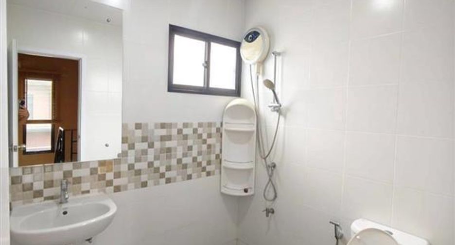 Продажа 3 спальни дом в Кхлонг Сам Ща, Бангкок