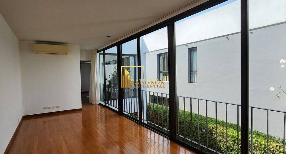 For rent 4 ベッドルーム villa in Khlong Toei, Bangkok