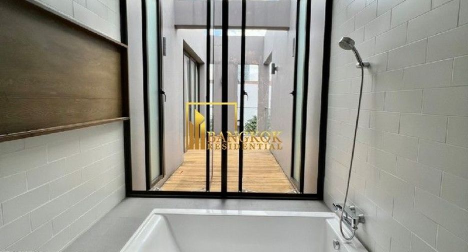 For rent 4 ベッドルーム villa in Khlong Toei, Bangkok