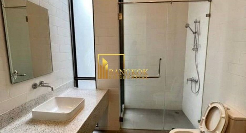 For rent 4 ベッドルーム villa in Khlong Toei, Bangkok