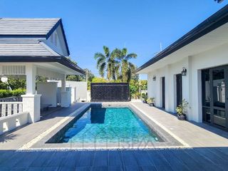 Villa zum Kauf mit 3 Zimmer in Hua Hin, Prachuap Khiri Khan
