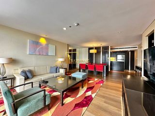 À louer 3 chambres appartement avec services à Sathon, Bangkok