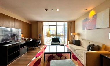 À louer 3 chambres appartement avec services à Sathon, Bangkok