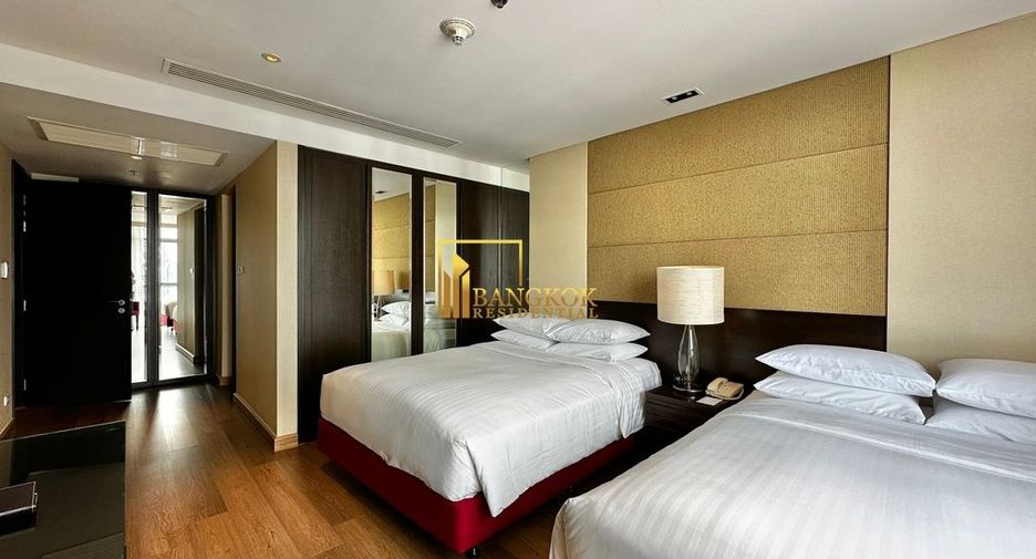 À louer 3 chambres appartement avec services à Sathon, Bangkok